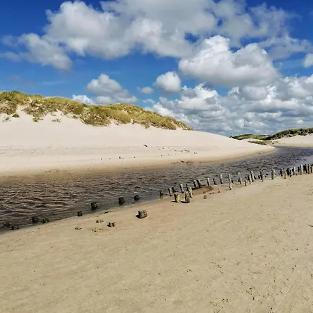 6 Person In Henne Tatil Evi